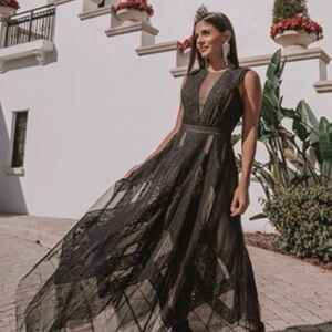 BCBGMAXAZRIA Andi Black Lace Tulle Asymmetrical Gown NWT Size 12